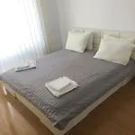 Spacious, 2 Bed Apt, Orchid *